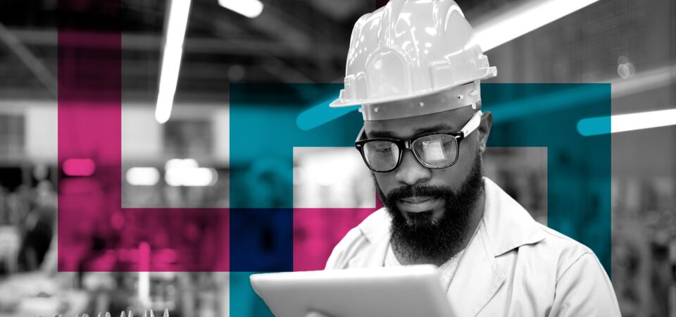 SINGLE-IMAGE_squares-engineer-using-tablet-and-working-in-factory_jun24