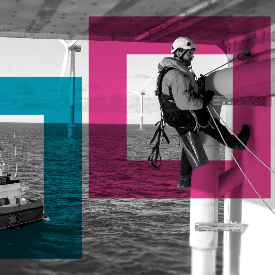 SINGLE-IMAGE_squares-rigger-working-on-ocean-wind-turbine_aug24