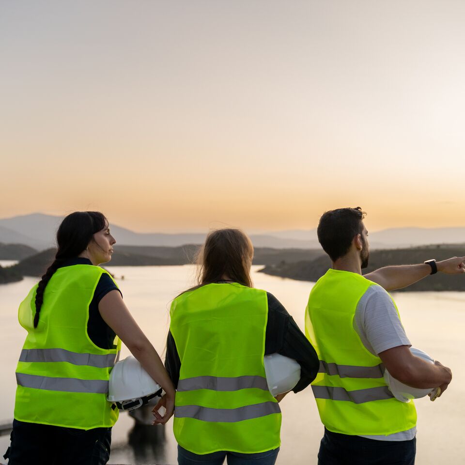 COLOUR-IMAGE_construction-horizon_feb26