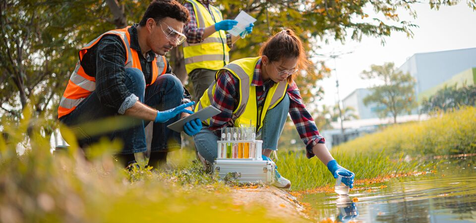 COLOUR-IMAGE_water-quality-testing_june26