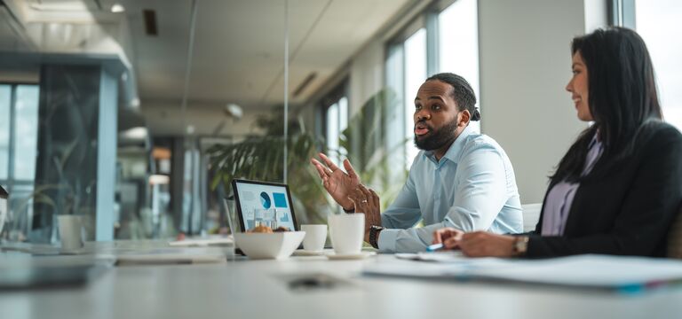 /bynder-asset/bynder:616B2939-2ED2-4918-82B0D0530E10EE4E/Landscape_MD/COLOUR-IMAGE_two-people-meeting_feb26.jpg?1773752965000