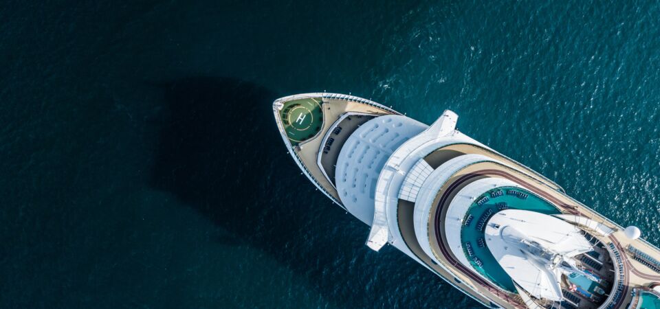 COLOUR-IMAGE_maritime-cruise-ship-aerial-angle-sea_mar26