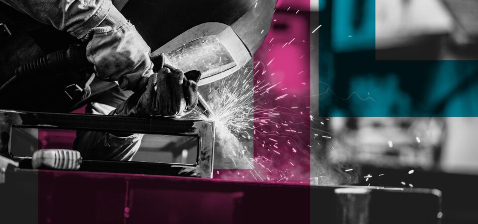 SINGLE-IMAGE_squares-welder-at-work_sept24