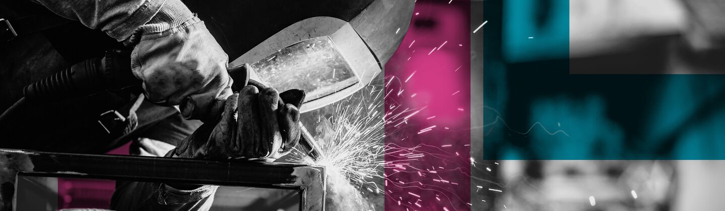 SINGLE-IMAGE_squares-welder-at-work_sept24