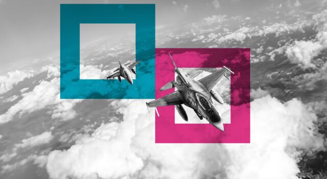 SINGLE-IMAGE_squares-two-fighter-jets-in-sky_dec24