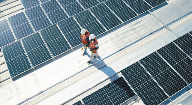 COLOUR-IMAGE_solar-roof_june26