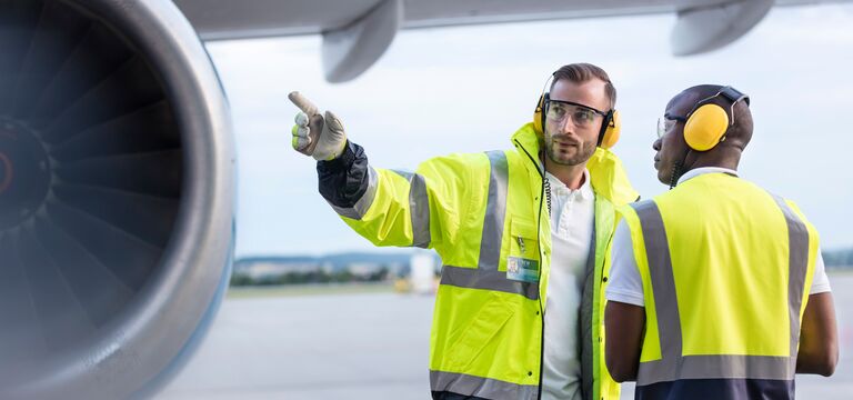/bynder-asset/bynder:B2EAD4A5-5670-40CC-914B33C25FEE4771/Landscape_MD/COLOUR-IMAGE_aviation-airport-workers_feb26.jpeg?1773753008000
