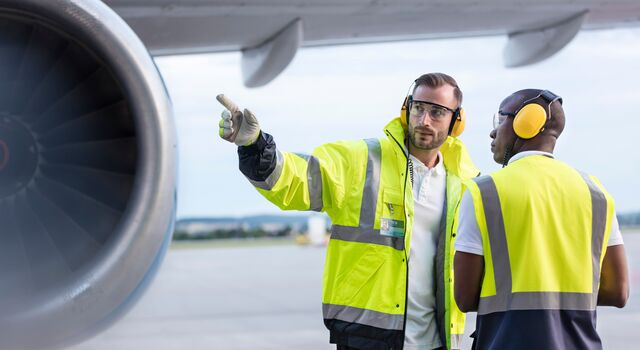 COLOUR-IMAGE_aviation-airport-workers_feb26