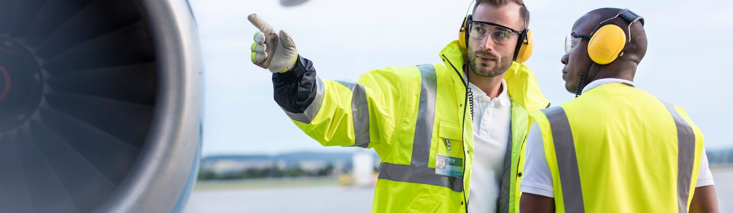 COLOUR-IMAGE_aviation-airport-workers_feb26