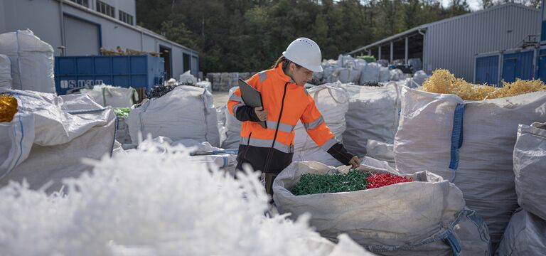 /bynder-asset/bynder:D802C146-2E2E-4681-B78304BF10D4F786/Landscape_MD/COLOUR-IMAGE_recycling_audit_feb26.jpg?1773753029000