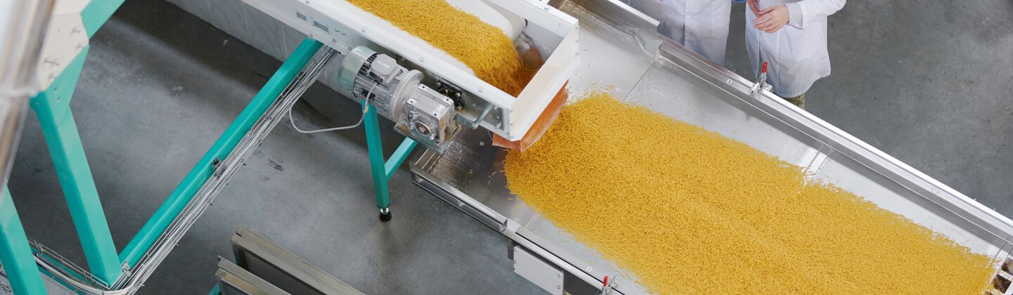 COLOUR-IMAGE_food-production-line_June26
