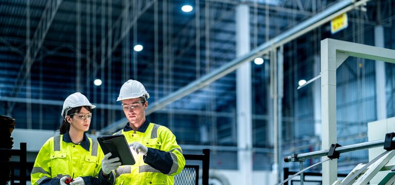 /bynder-asset/bynder:E43E37DF-EB57-4765-BCAA24D9B28DA671/Landscape_MD/COLOUR-IMAGE_Male-female-engineers-tablet_july26.jpg?1782911749000