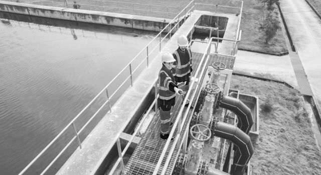 SINGLE-IMAGE_workers-at-water-treatment-plant_aug25