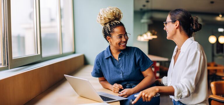 /bynder-asset/bynder:FCA3D500-EEA8-44D5-BAC96FDFB8312AF7/Landscape_MD/COLOUR-IMAGE_two-women-laptop_feb26.jpg?1773753050000